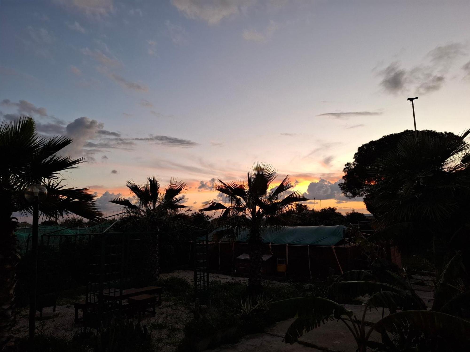 Turtle Island Apartments Santa Croce Camerina Luaran gambar